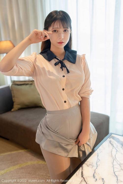 女人下面出现黄分泌物无味的相关介绍