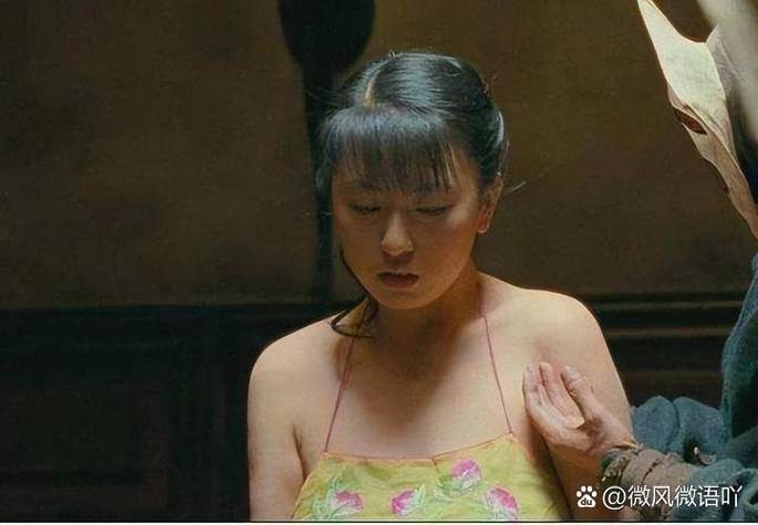 操死美女老师的相关介绍