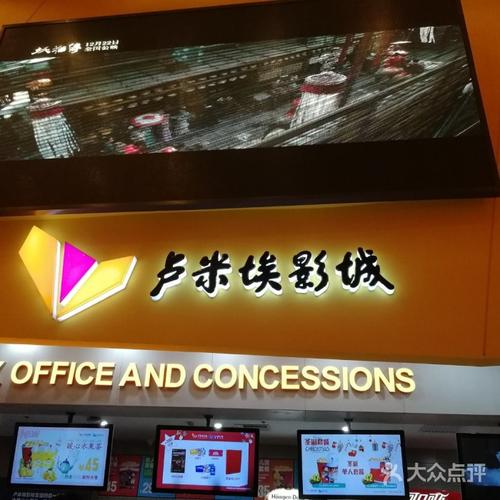 丰满少妇av一区二区三区的相关介绍