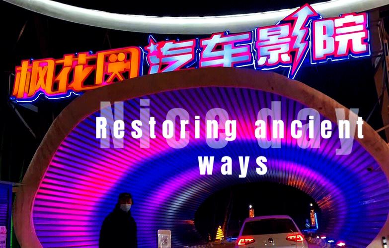 一边亲一边弄一边摸的相关介绍