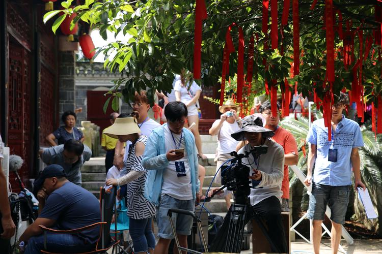 少妇av国的相关介绍