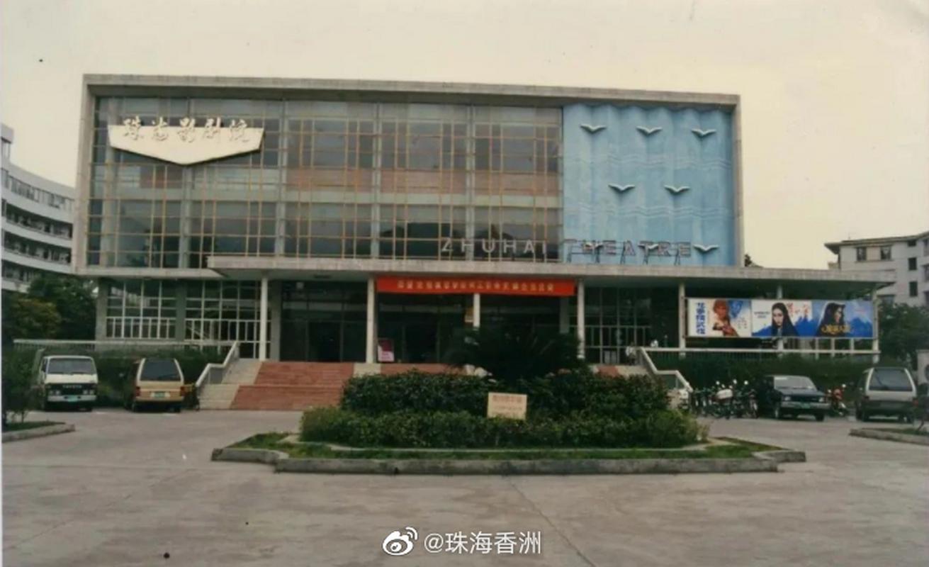 女性分泌物带黄色是什么原因的相关介绍