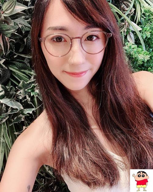 操老师的逼的相关介绍