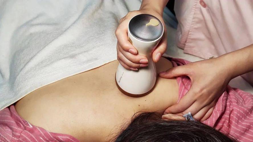 色宅男久久的相关介绍