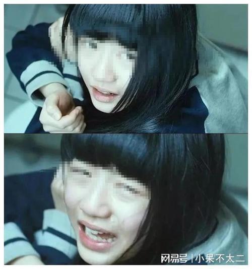 一边摸下边一边亲上面的相关介绍