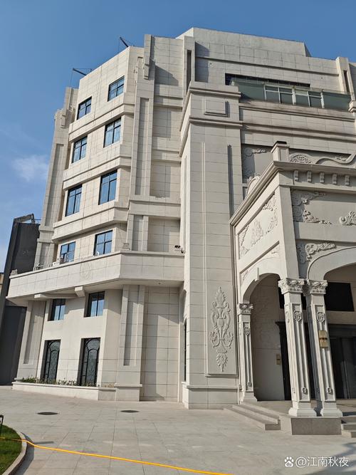 操少妇老师的相关介绍