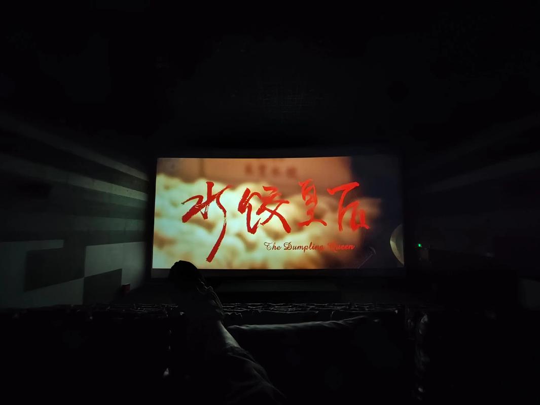 一边爽一边摸一边叫床的相关介绍
