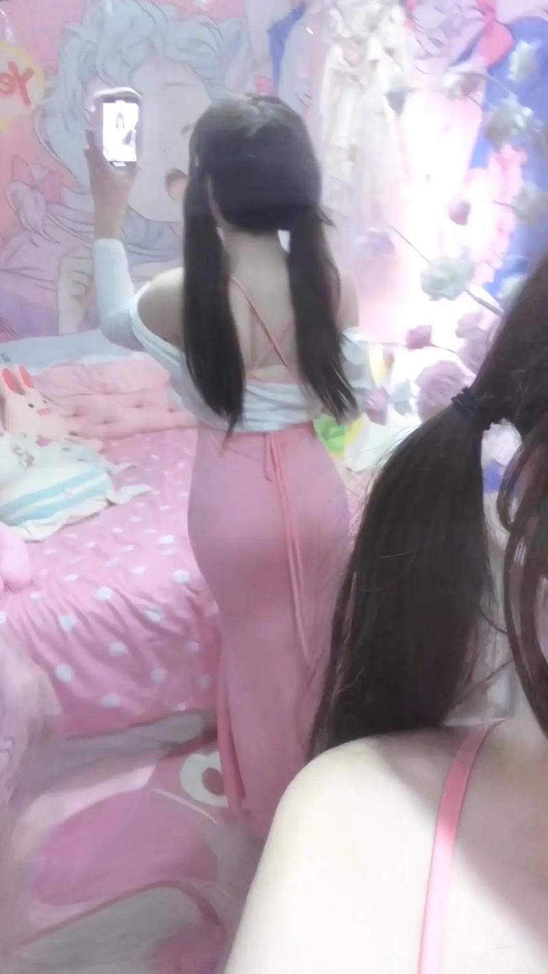 99个女人在线看的相关介绍