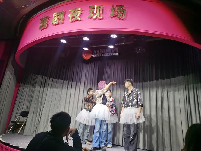 美女免费18的相关介绍