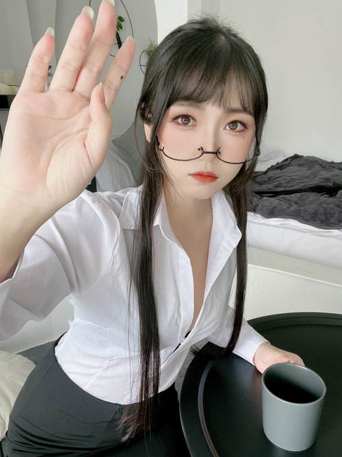 激情熟女少妇一区二区的相关介绍