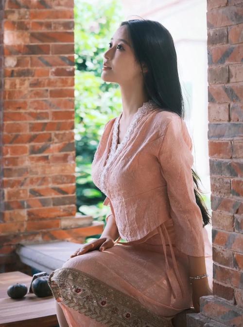 亚洲少妇2的相关介绍