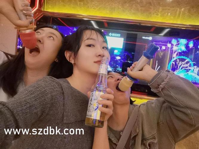 人妻少妇av一区二区三区的相关介绍