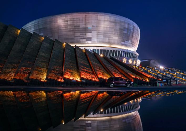 女性内裤有黄色分泌物是什么的相关介绍
