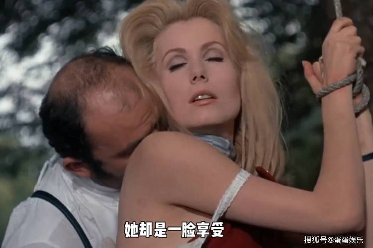 为您生成一个符合SEO规范的标题：

**人妻欧美在线：高颜值熟女御姐私密空间，高清无码欧美大片免费观看**

*（长尾关键词：高颜值熟女御姐、私密空间、高清无码欧美大片）*