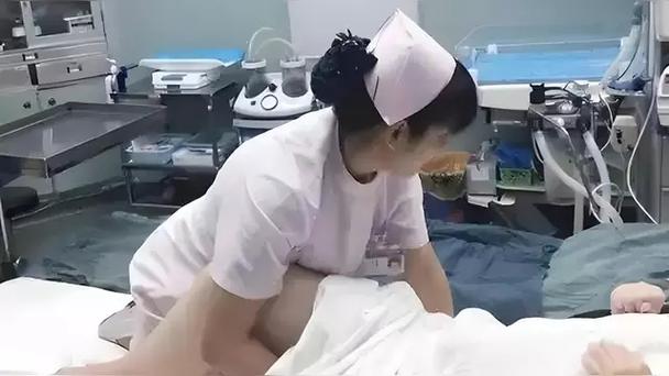 av少妇勾引免费的相关介绍