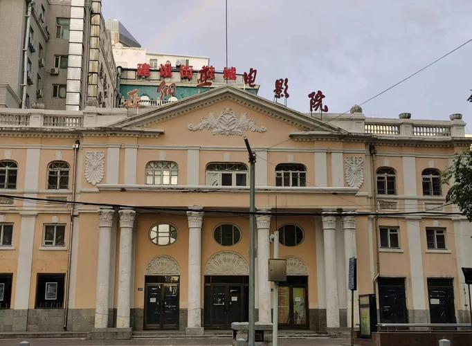 年满18的借款app的相关介绍