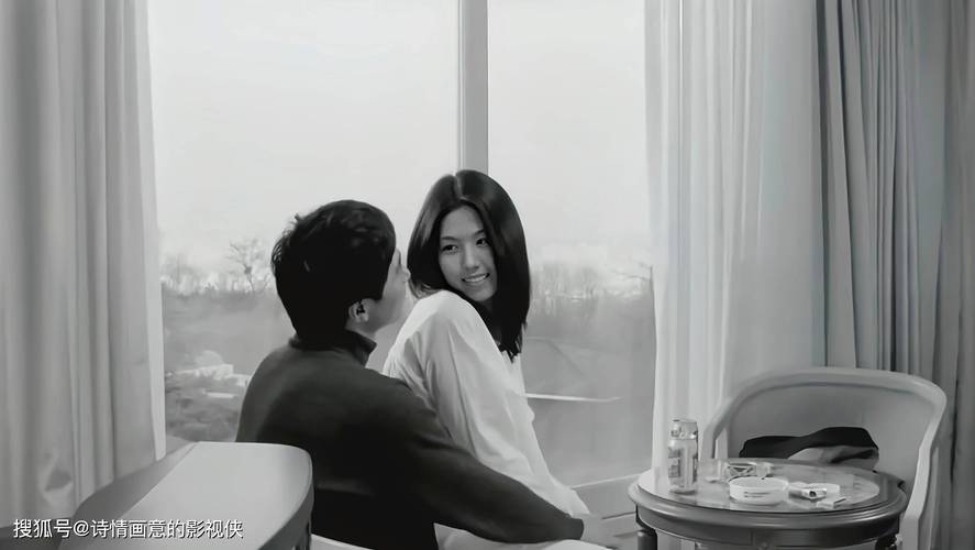 亚洲美女久久久久久久久av的相关介绍