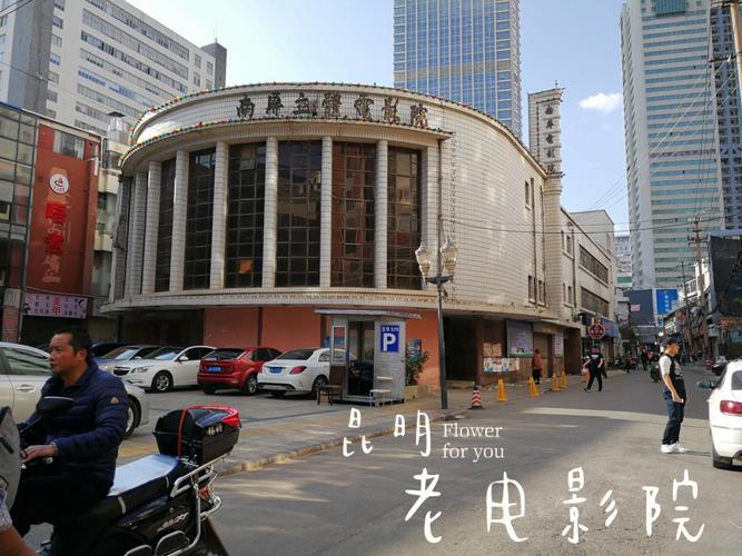 少妇av综合的相关介绍