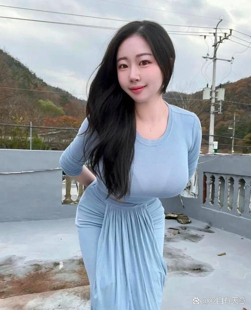 和漂亮邻居杨的性经历的相关介绍