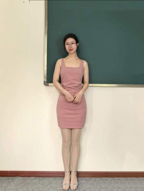 中国少妇又黄又多水av的相关介绍