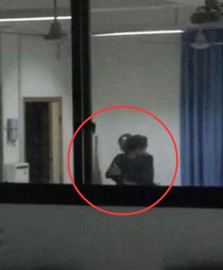 人妻啪啪在线的相关介绍