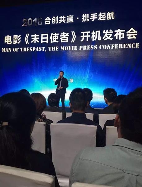 操哭美女校花的相关介绍