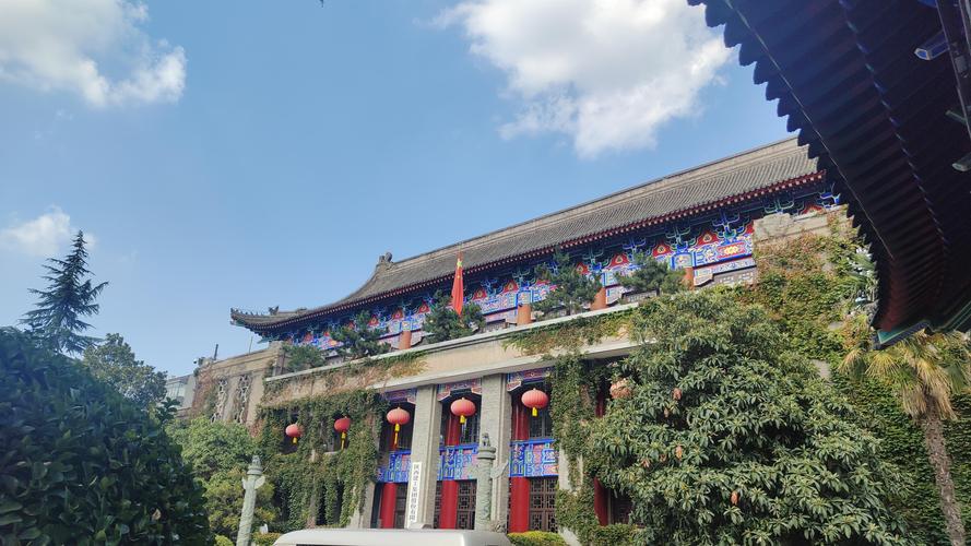 亚洲成熟少妇毛耳耳的相关介绍